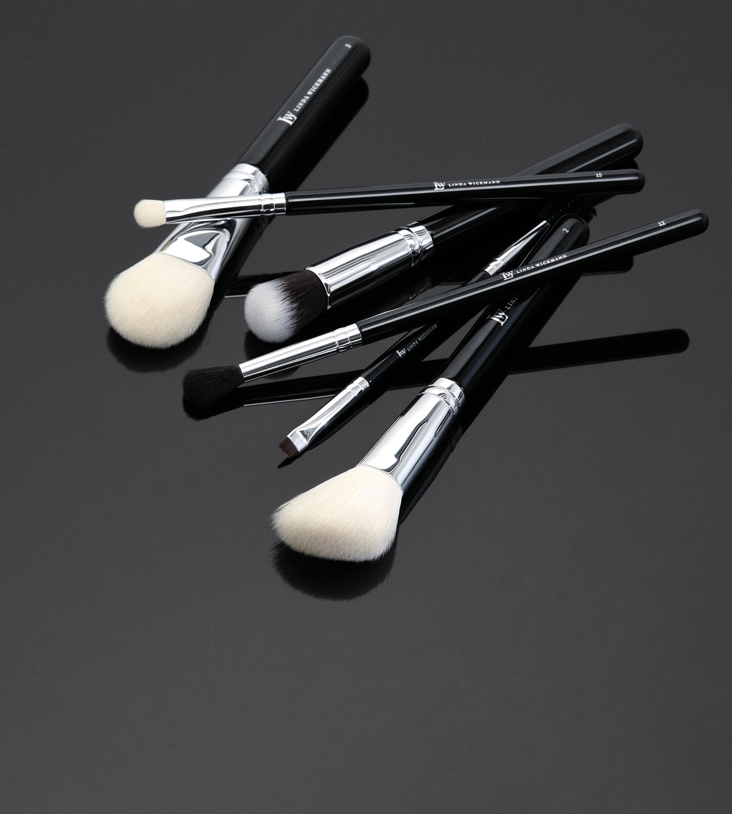 ‭Essential Kit‬ ‭-  LW Brushes